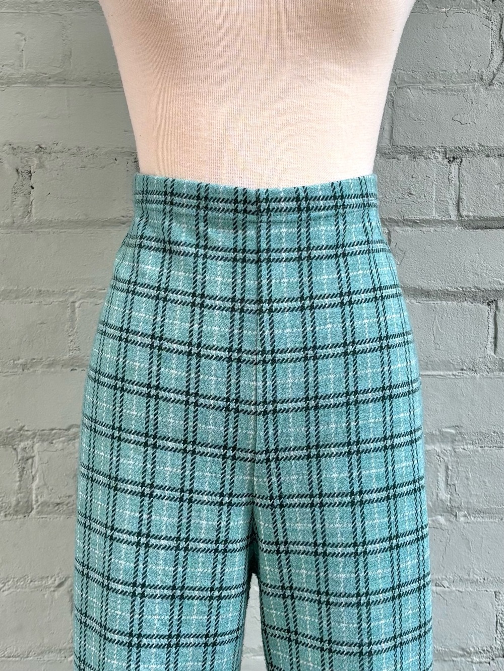 Vintage 1970s Green Plaid High-Waist Wide-Leg Pants - Picture 3 of 12
